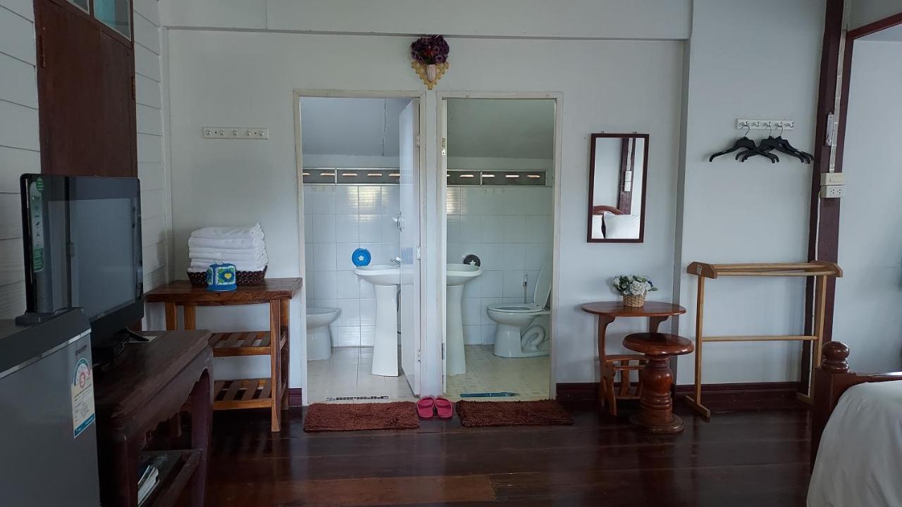 Khao Kho Flora Hotel Bagian luar foto