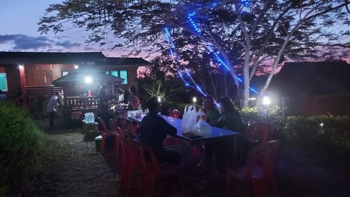 Khao Kho Flora Hotel Bagian luar foto