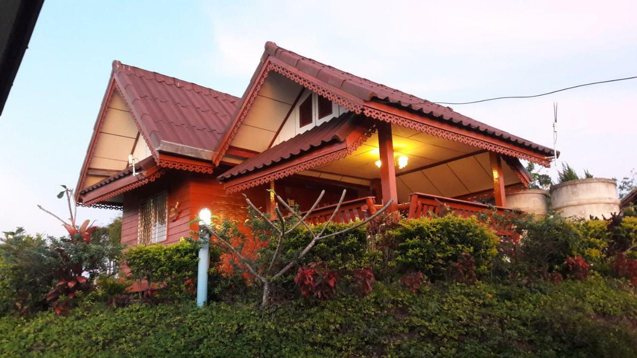 Khao Kho Flora Hotel Bagian luar foto
