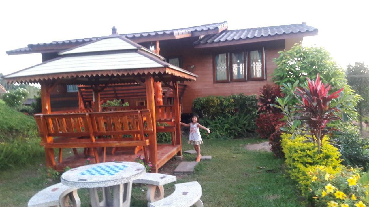 Khao Kho Flora Hotel Bagian luar foto